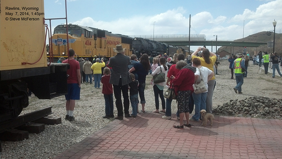 A yellow painted 4014 in Rawlins, Wyoming in 2014